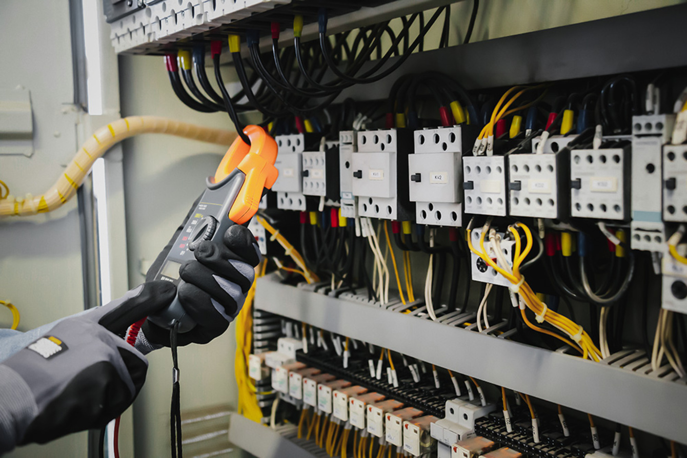 DGUV Vorschrift 3-Check bei Elektro Lezius GmbH & Co. KG in Schönebeck